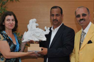 A gift from the museum to expedition